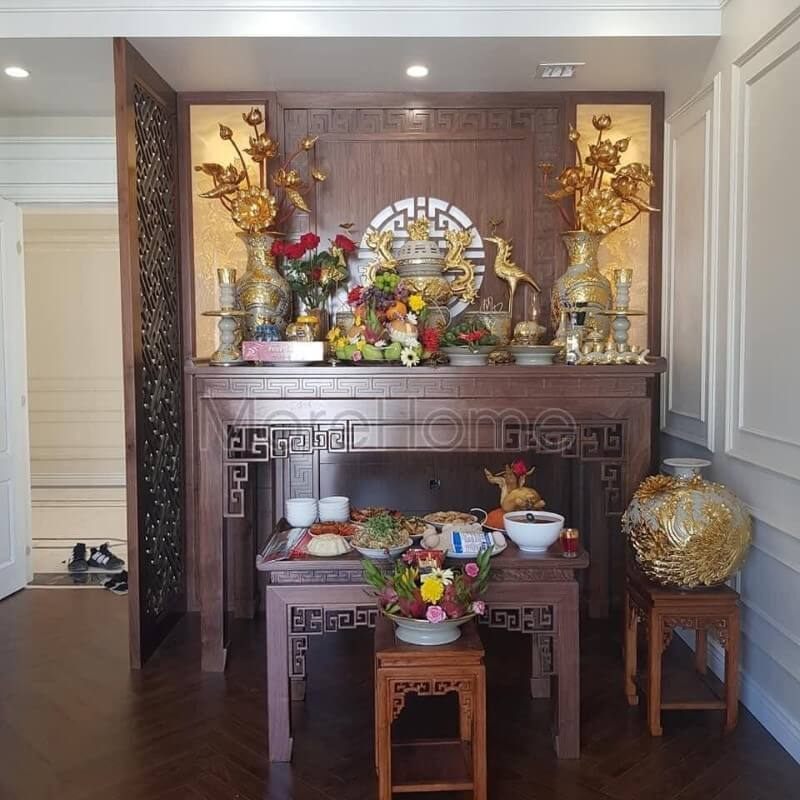 Mẫu bàn thờ gỗ óc chó cao cấp sang trọng , thường được thiết kế thi công cho biệt thự, chung cư cao cấp.